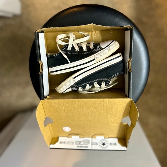 Classic Canvas Black Toddler Converse - Picture 1 of 3